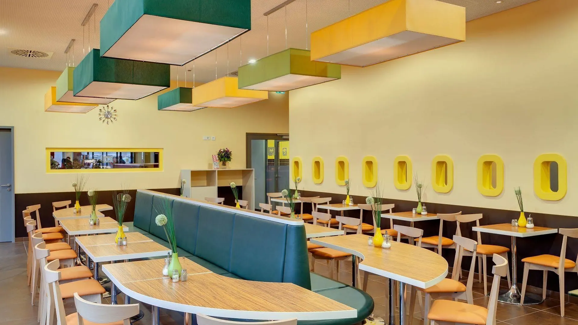 Meininger Hotel Frankfurt Main / Airport Frankfurt nad Mohanem