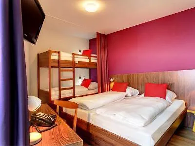 Meininger Hotel Frankfurt Main / Airport Frankfurt nad Mohanem