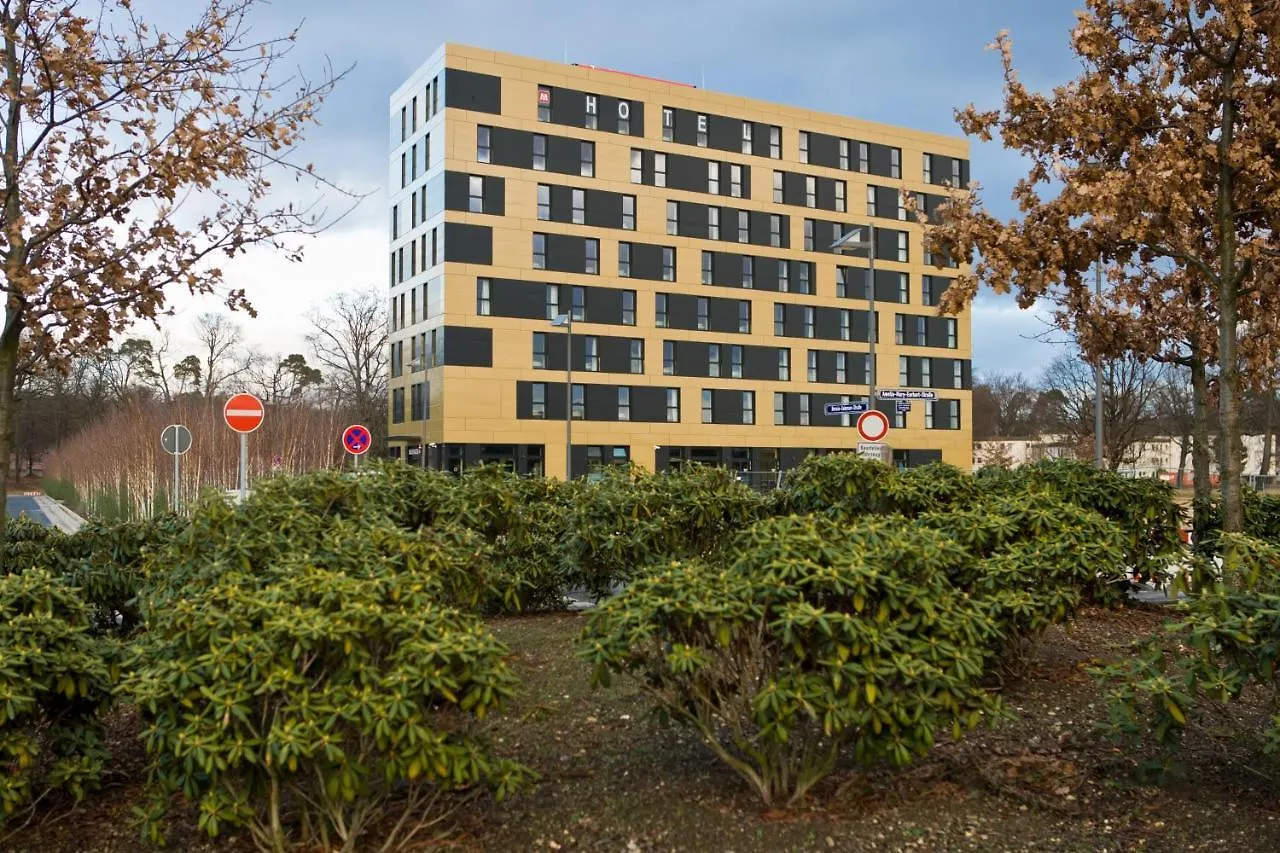 Meininger Hotel Frankfurt Main / Airport Frankfurt nad Mohanem