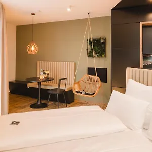 Rioca Posto 6 Hotel Estugarda