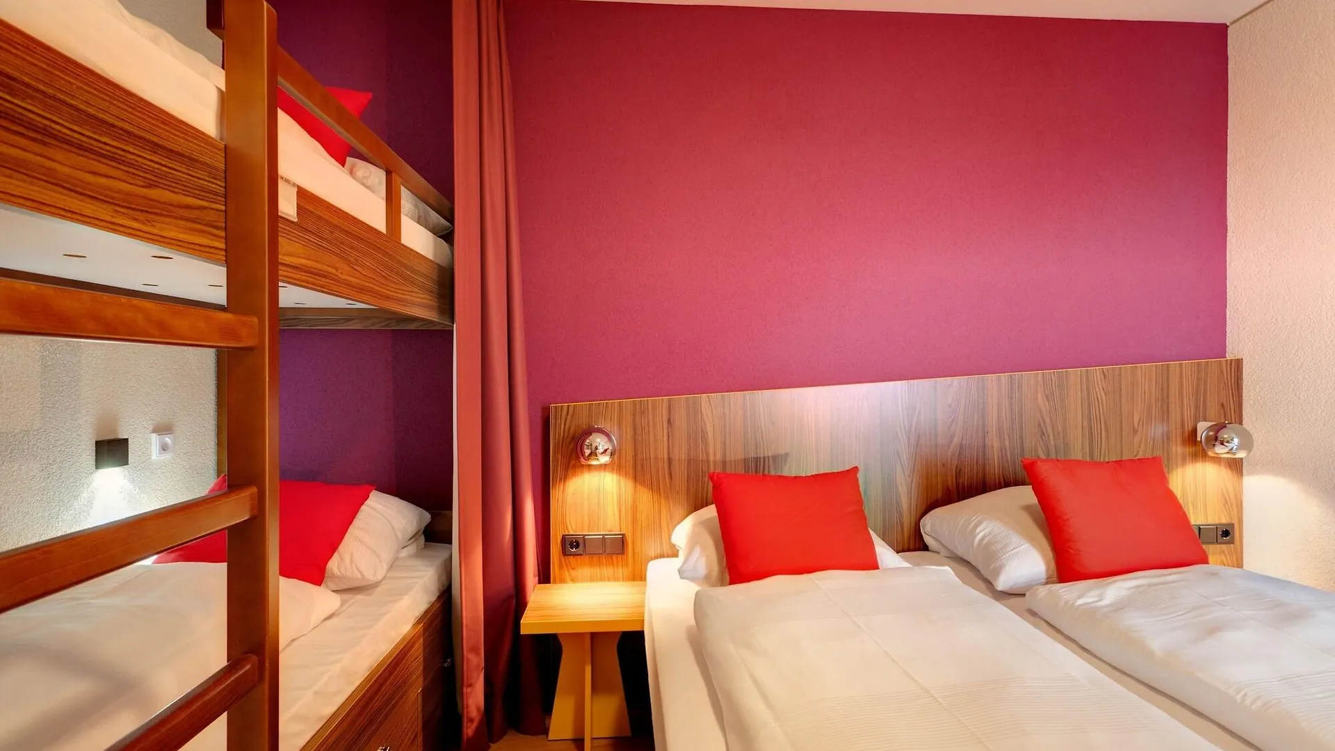 Meininger Hotel Frankfurt Main / Airport Frankfurt am Main