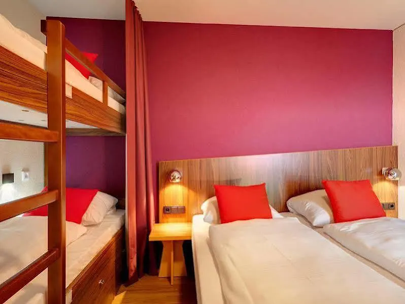 Meininger Hotel Frankfurt Main / Airport Frankfurt am Main